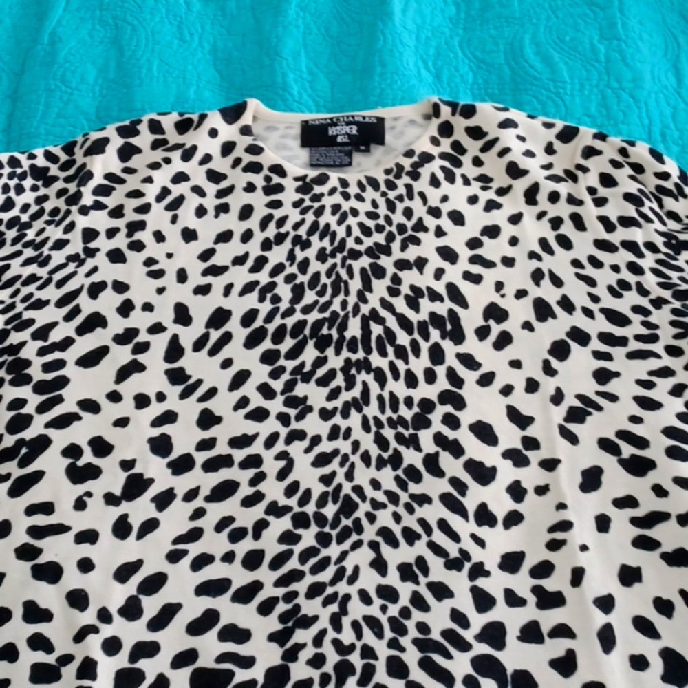 Hip length  Kasper sweater long sleeve